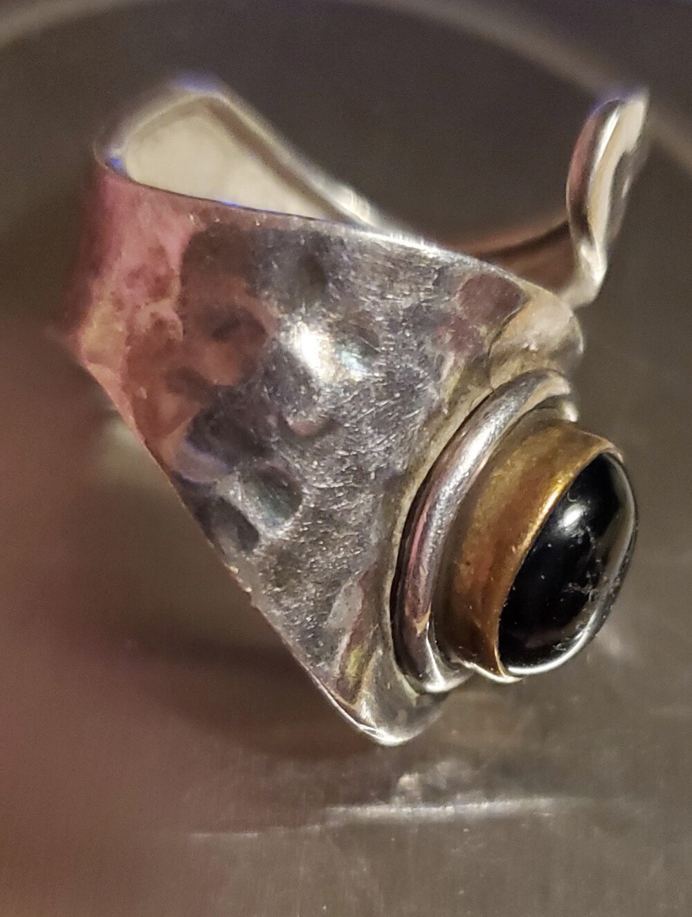 925 Sterling Hammered Silver Artisan Onyx ? adjustable Bypass Ring  7 - 8.5